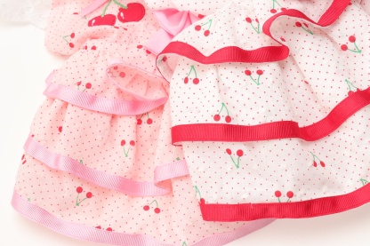 犬 犬服 春夏 さくらんぼフレアーワンピース レース さくらんぼアップリケ チェリー かわいい フリフリ 軽い 涼しい 小型犬 女の子 レッド ピンク 01-1155