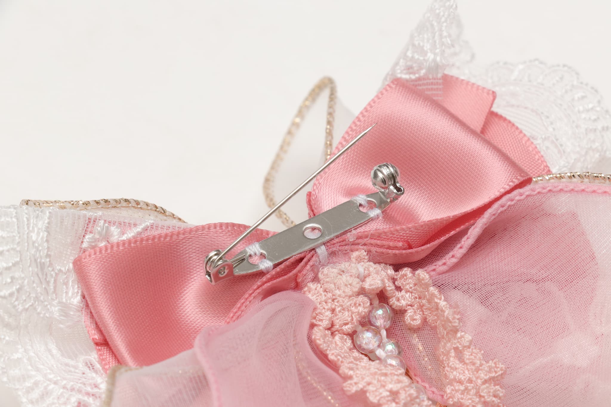 オーガンジーフリル アリスブローチ