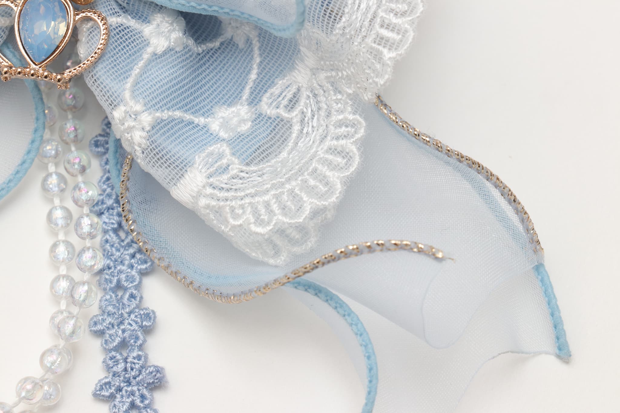 オーガンジーフリル アリスブローチ