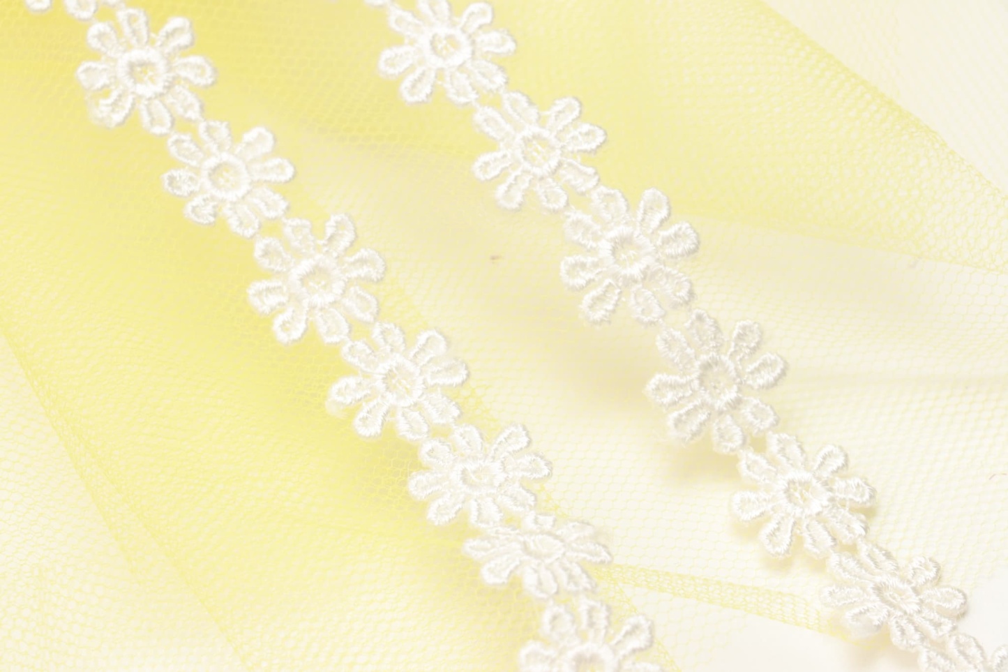 ひまわりベール風バレッタリボン