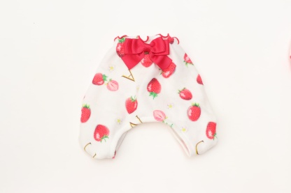 1170かぶってはける いちごパンツ