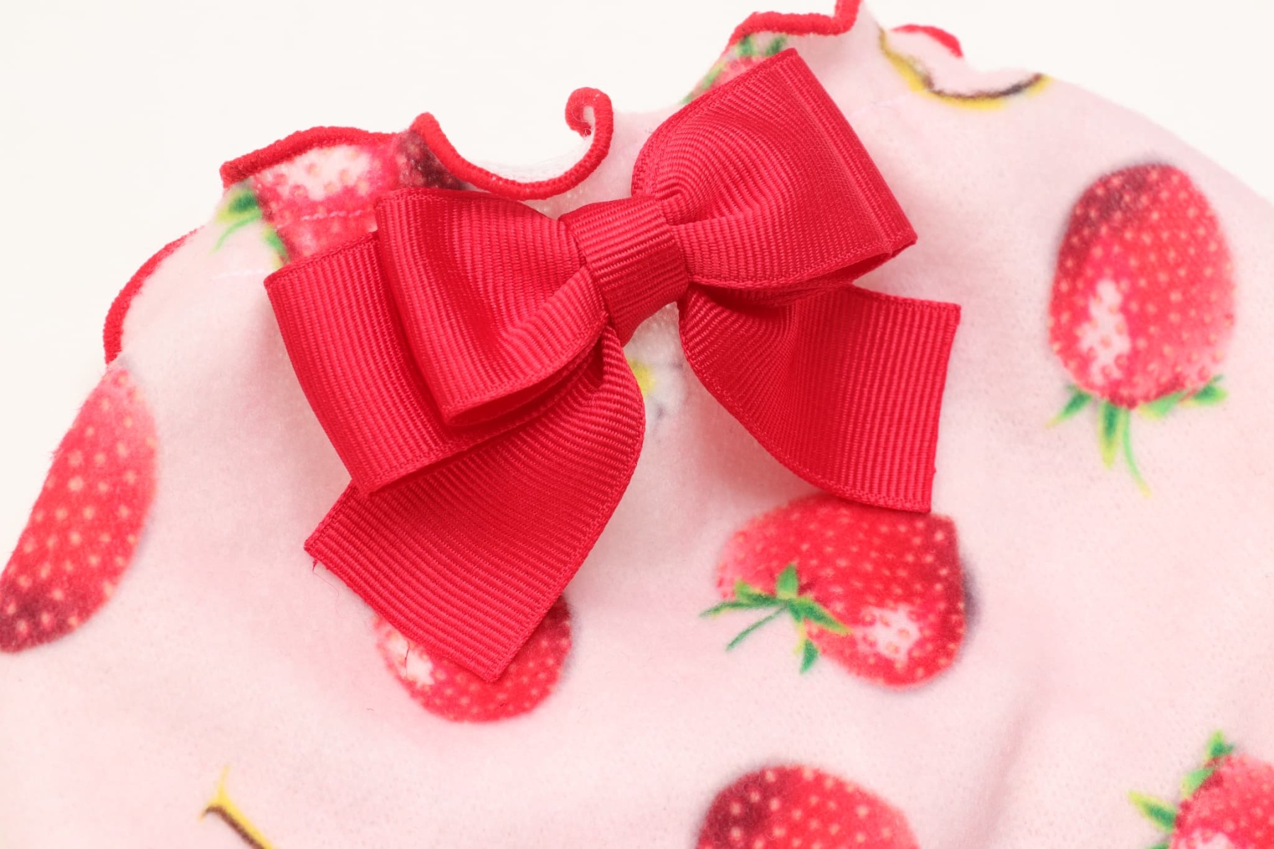 1170かぶってはける いちごパンツ