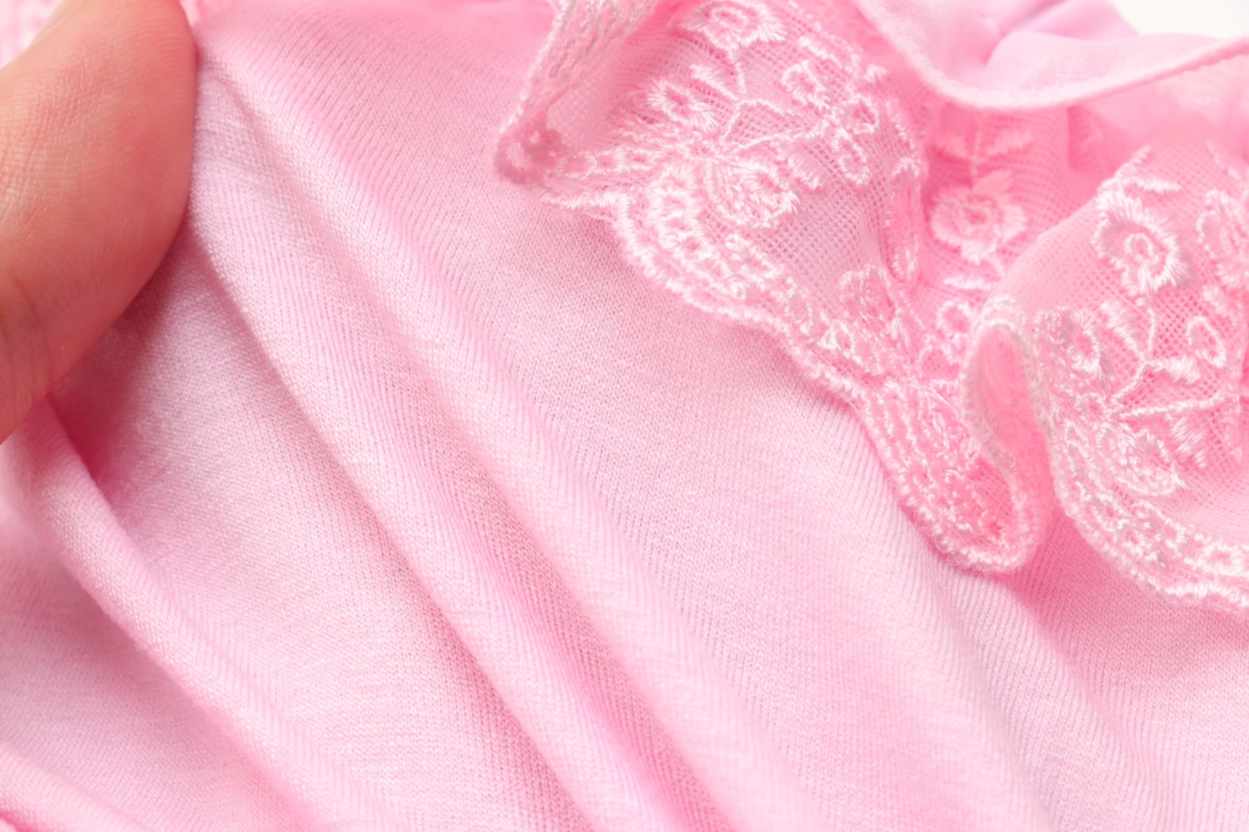 フリルカットソー