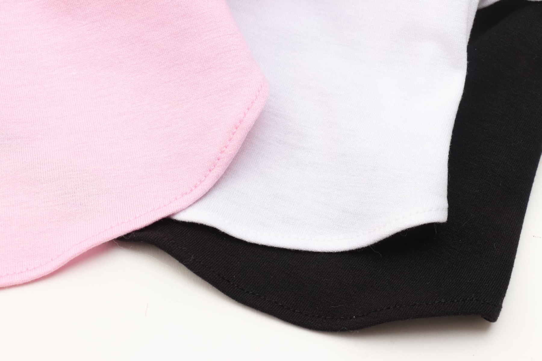 フリルカットソー