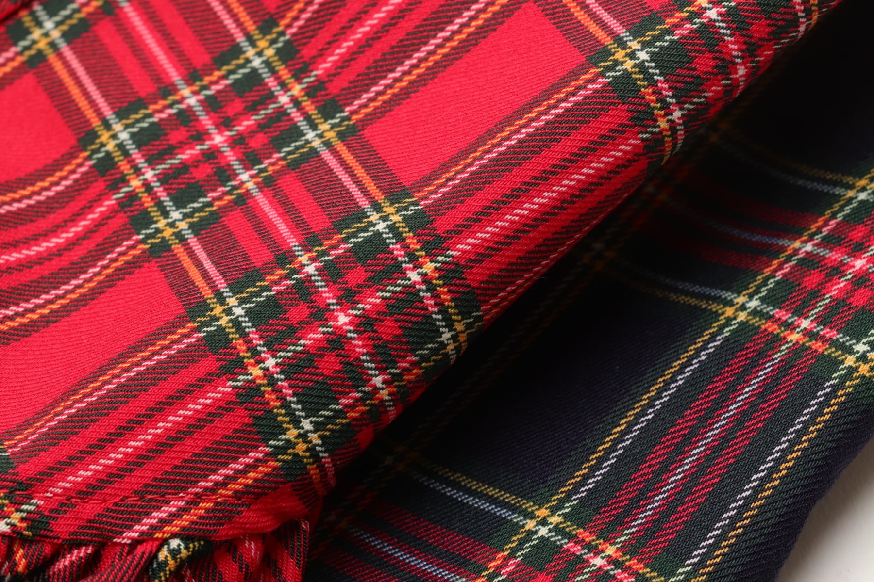 クラシカルフリルブラウス