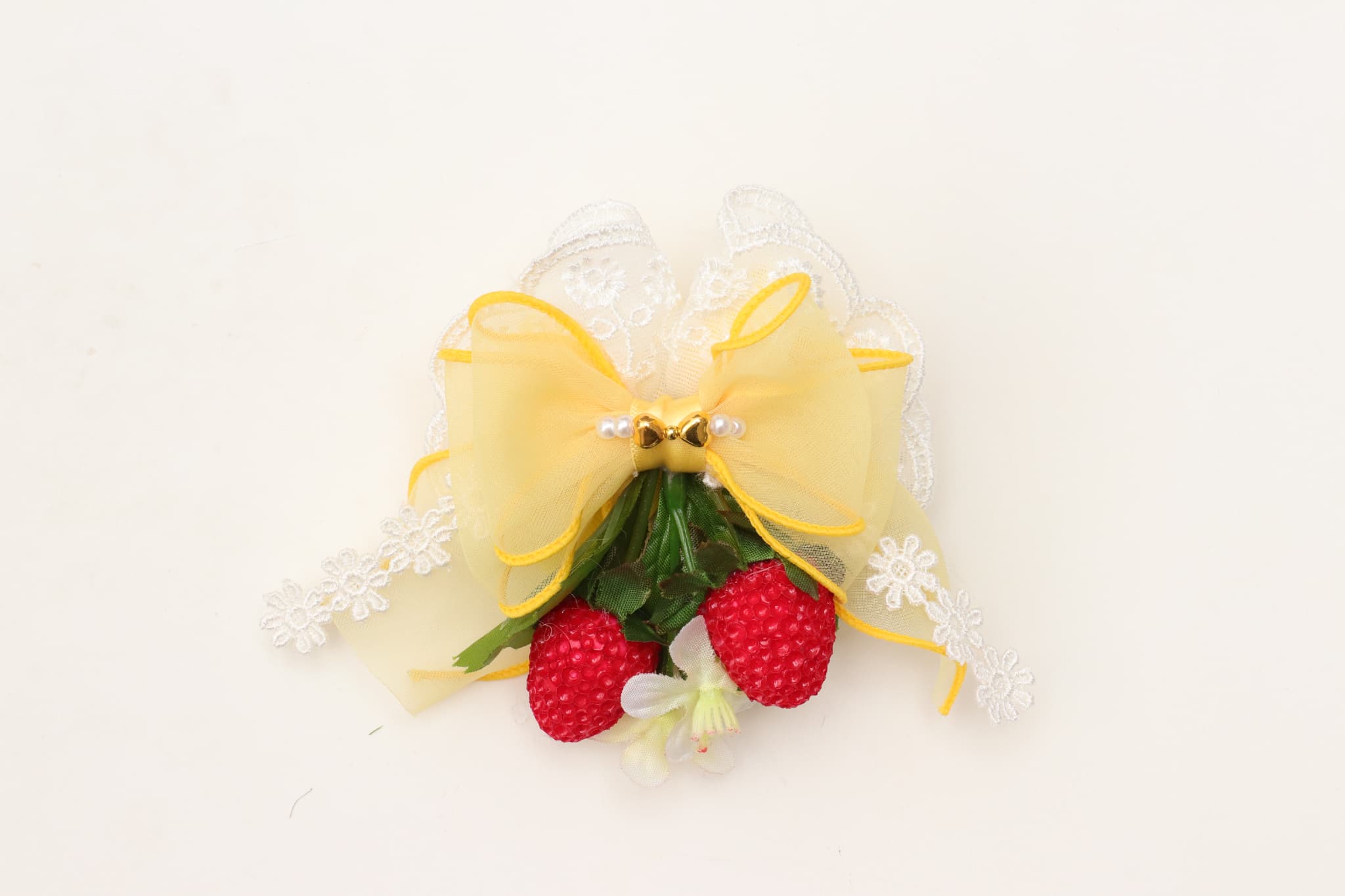 AC-048フレッシュストロベリーブローチ