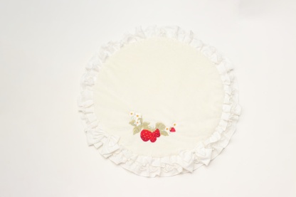 CN-024MAT ホイップいちご刺繍デコマット