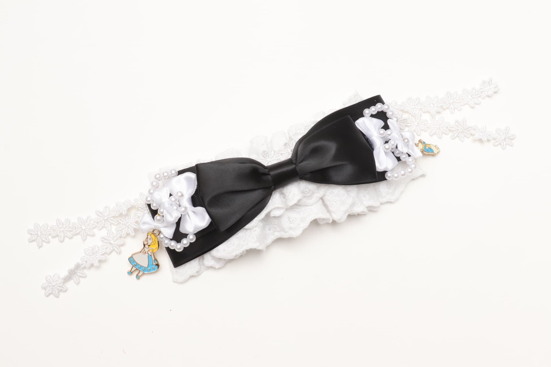 大きいリボンのヘッドドレス