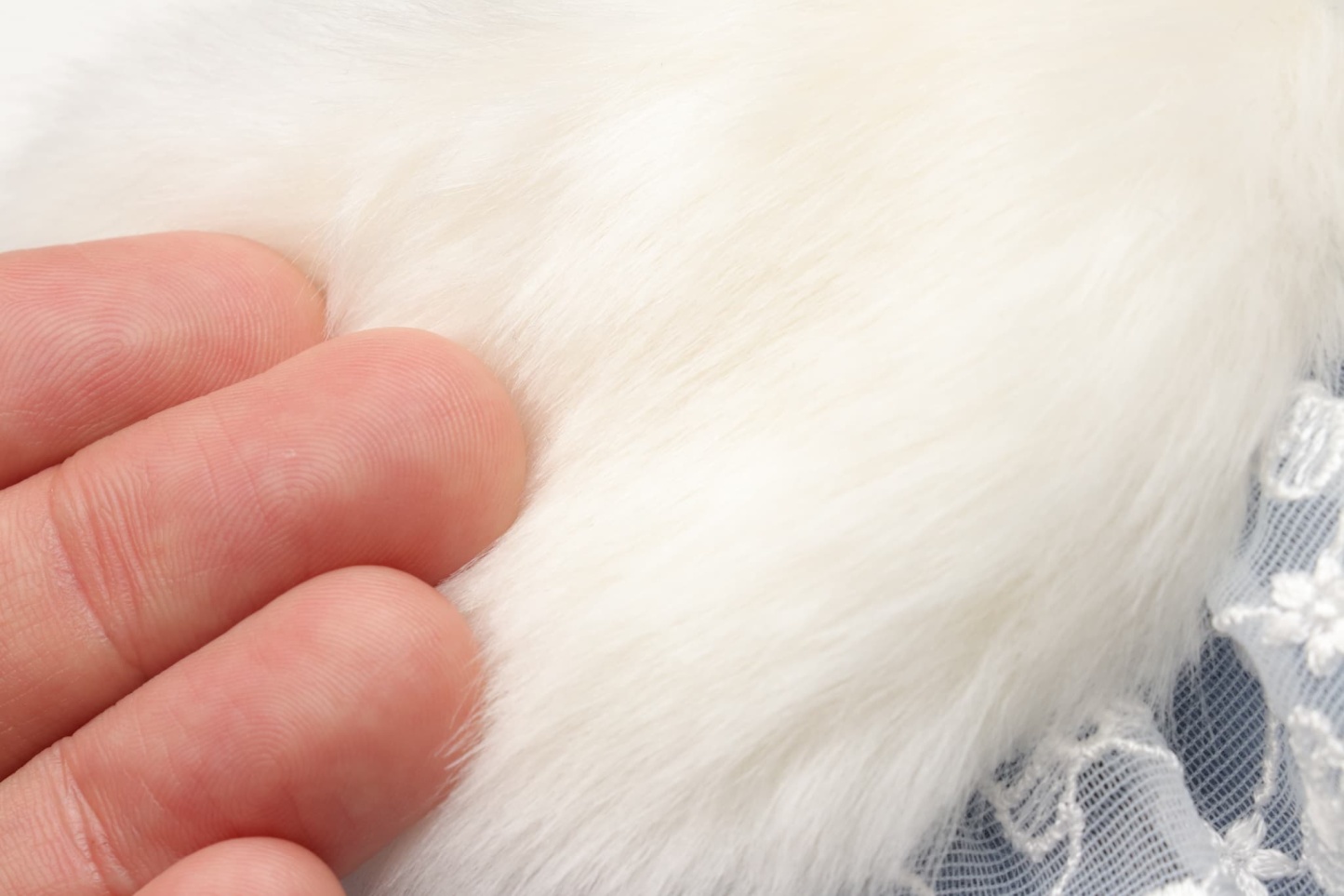 レースフリルファーボレロ