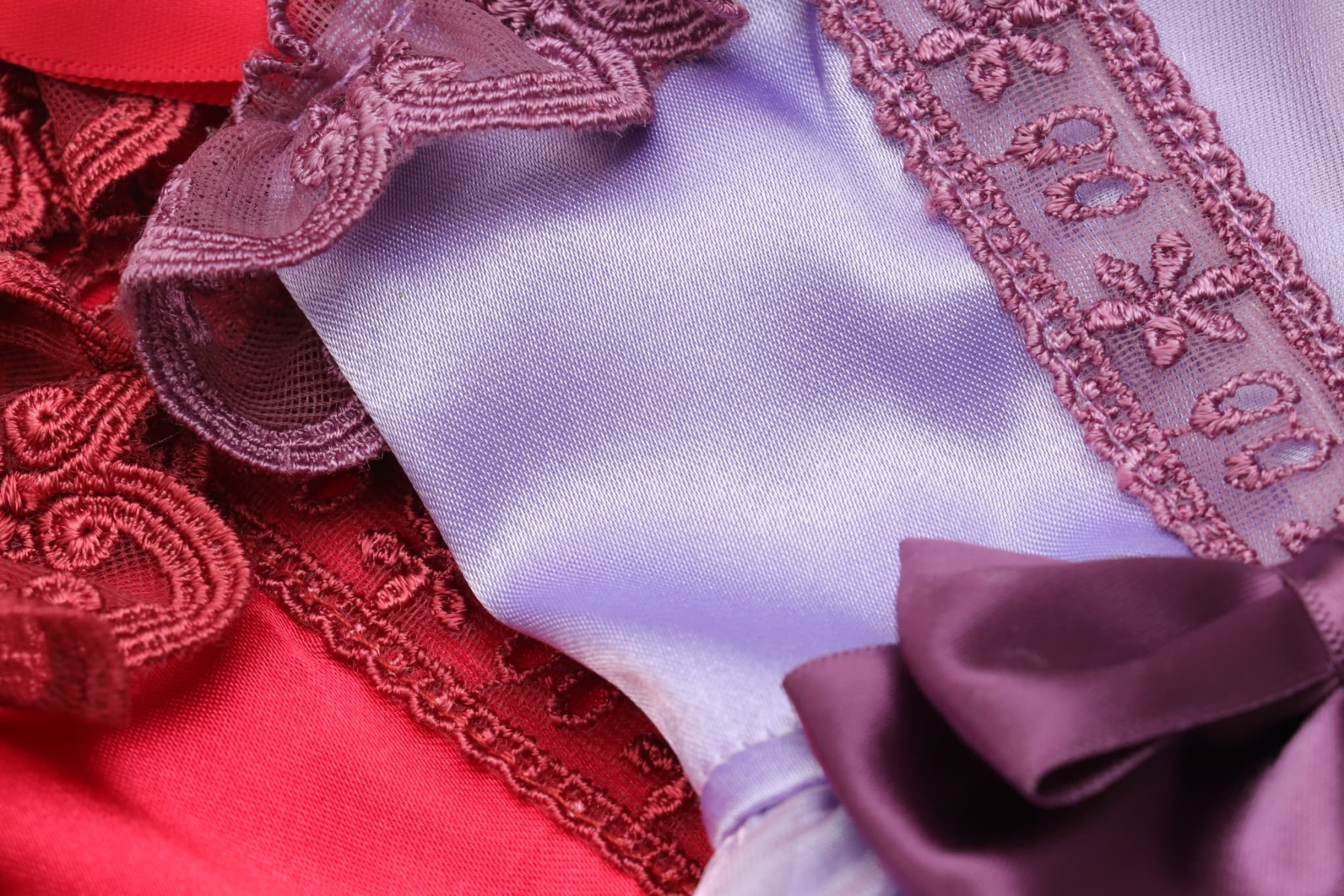 サテンドレスアップワンピース