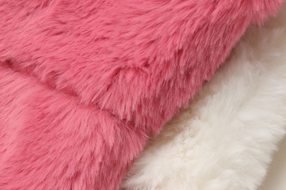 ブローチ付冬いちごファーコート