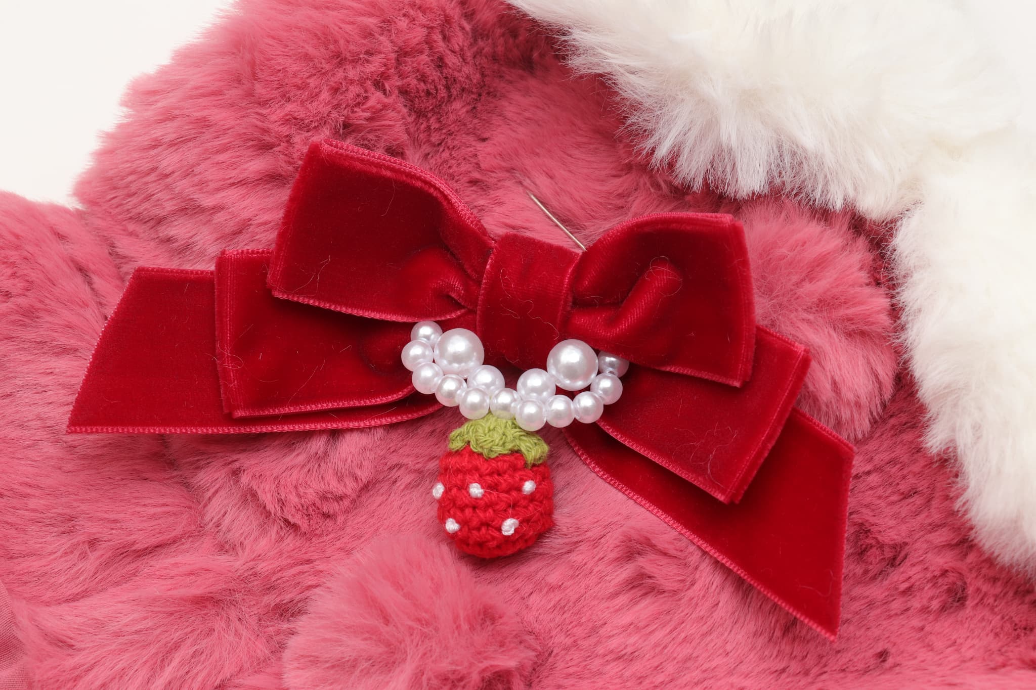 ブローチ付冬いちごファーコート