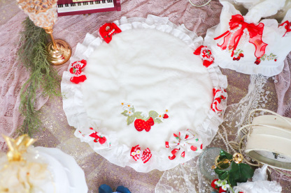 CN-024MAT ホイップいちご刺繍デコマット