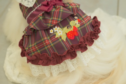 レトロいちごタータンチェックワンピース