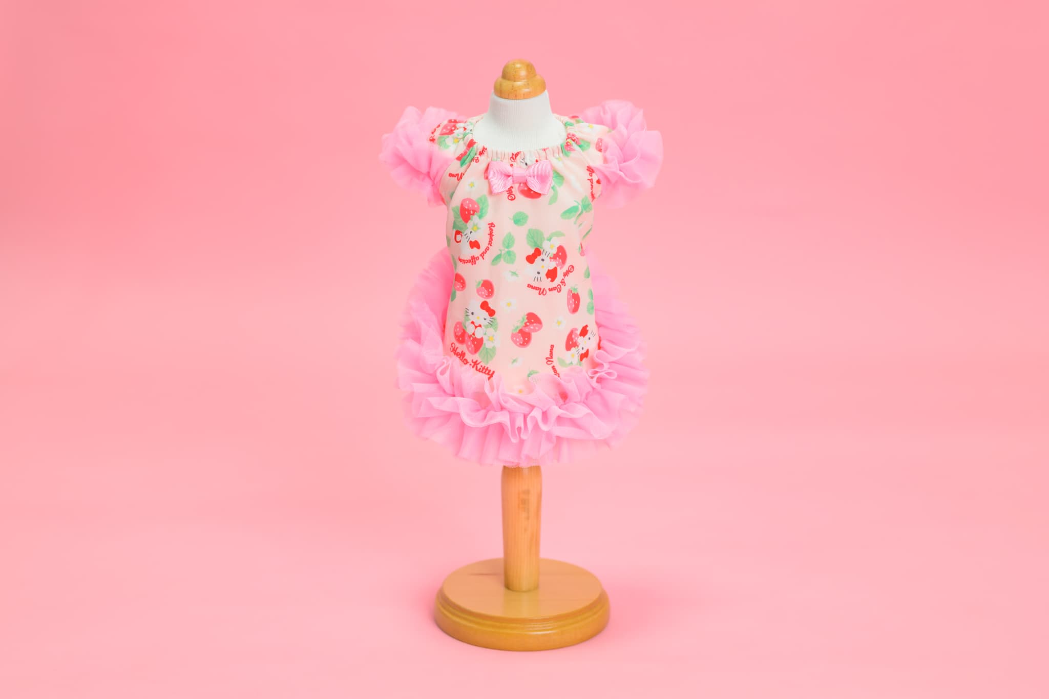 K-001 【Otty×CanNanaコラボ】HELLO KITTY・いちご柄ワンピース