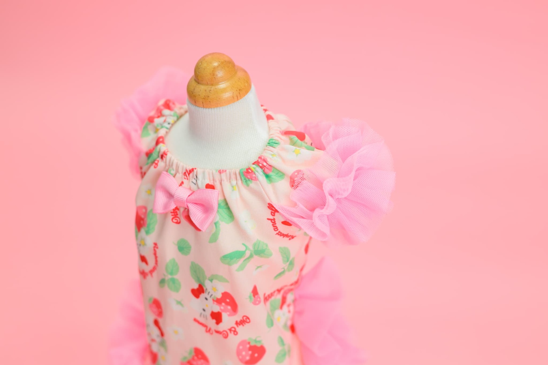 K-001 【Otty×CanNanaコラボ】HELLO KITTY・いちご柄ワンピース