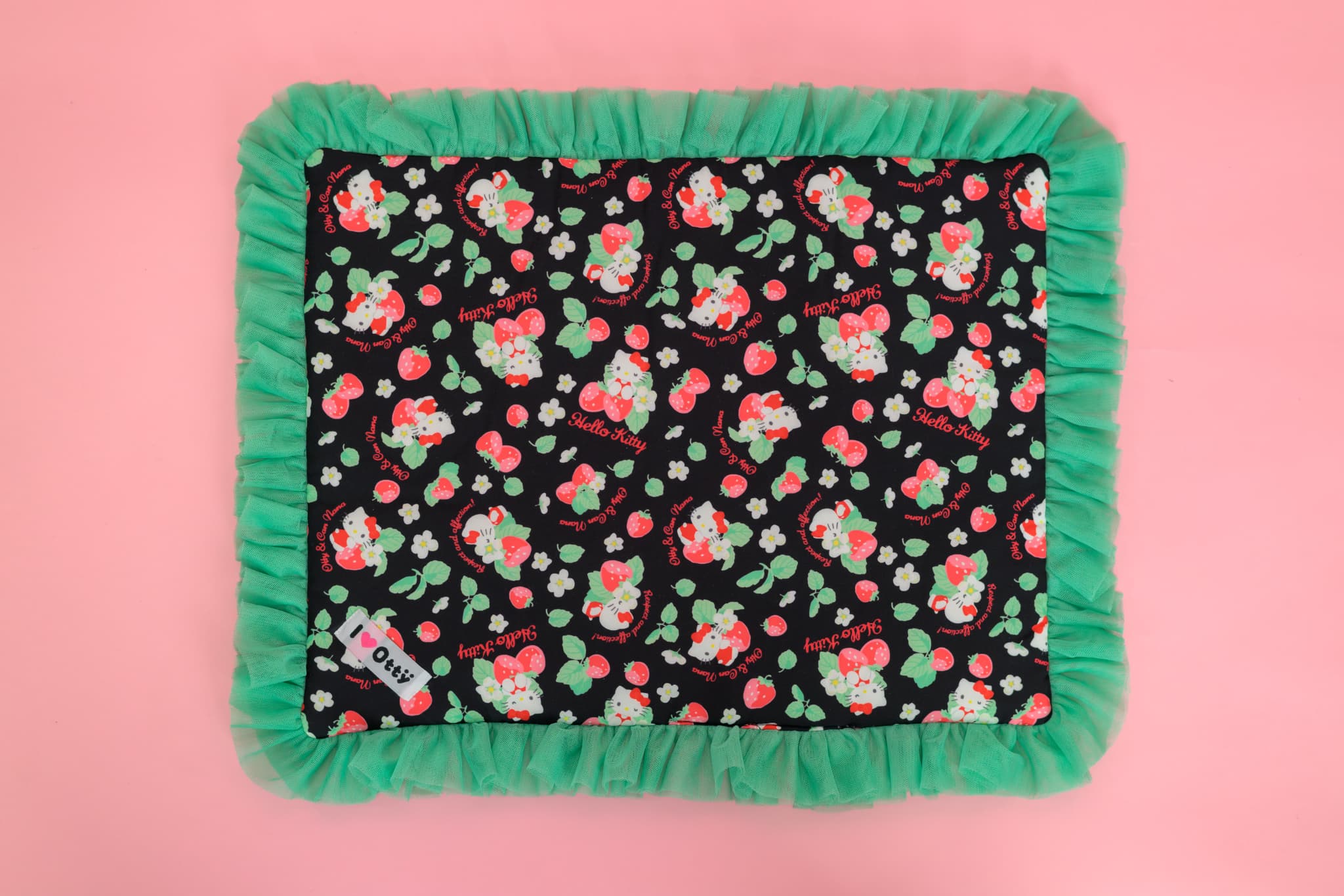 K-002 【Otty×CanNanaコラボ】HELLO KITTY・いちご柄カフェマット