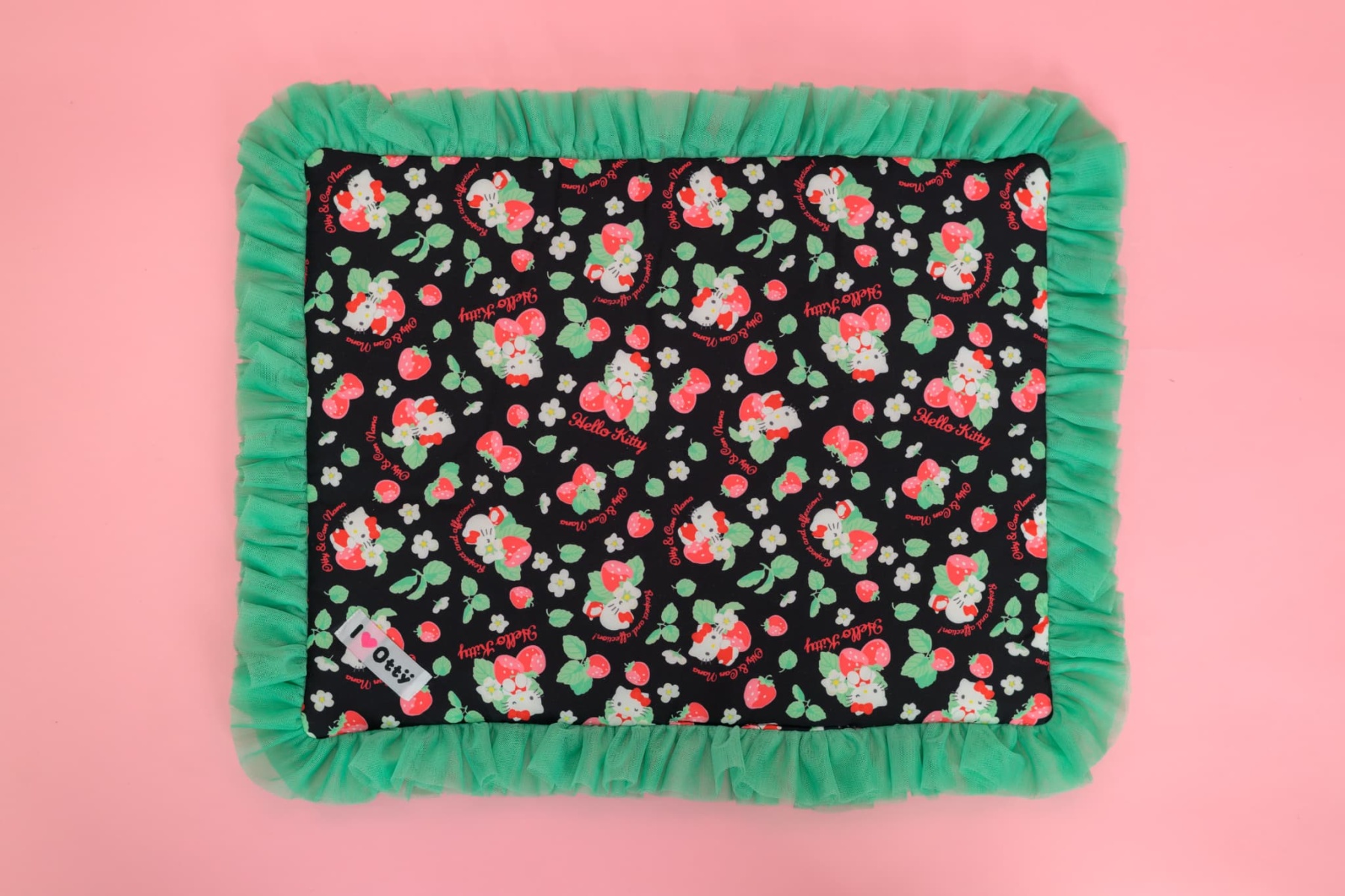 K-002 【Otty×CanNanaコラボ】HELLO KITTY・いちご柄カフェマット