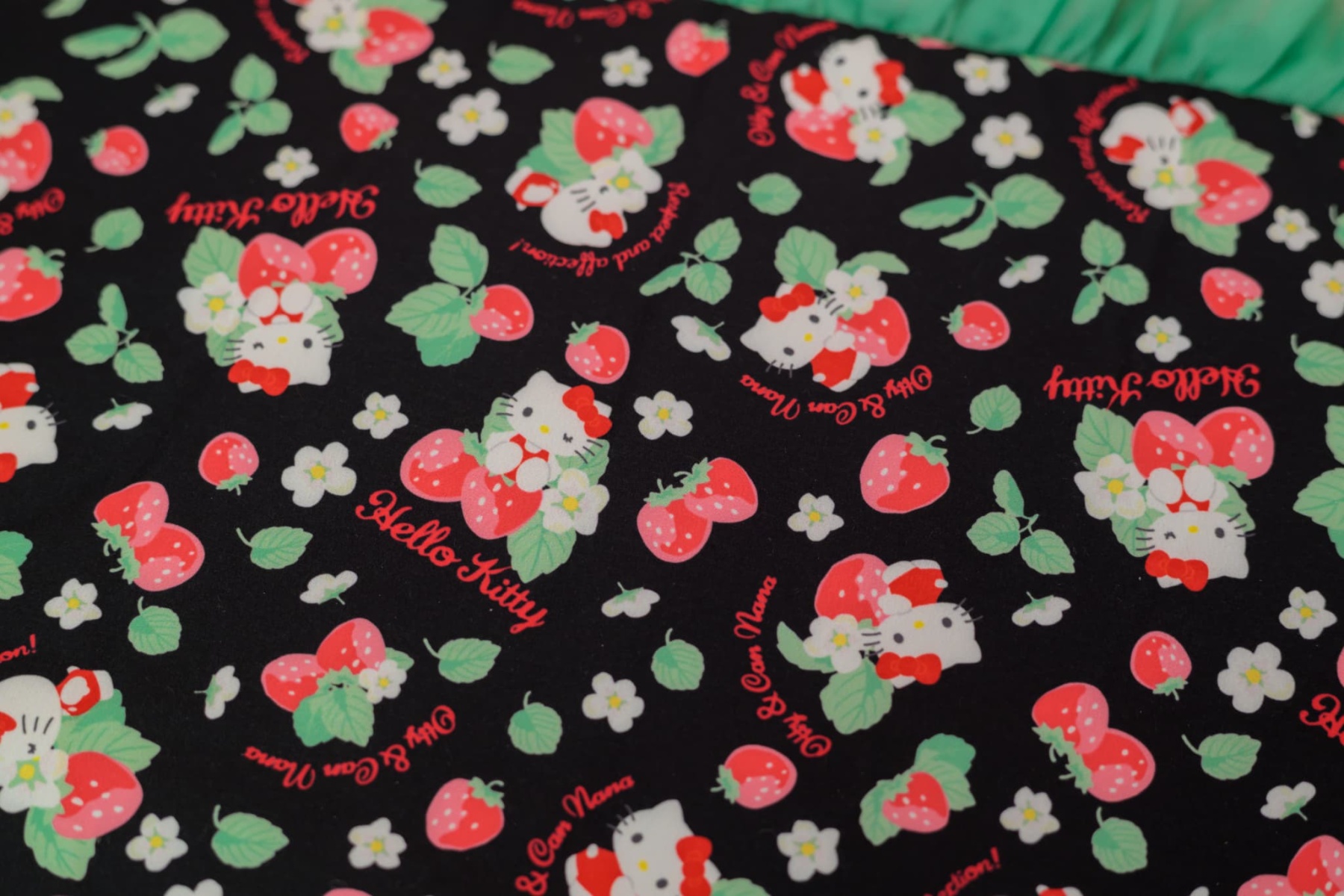 K-002 【Otty×CanNanaコラボ】HELLO KITTY・いちご柄カフェマット