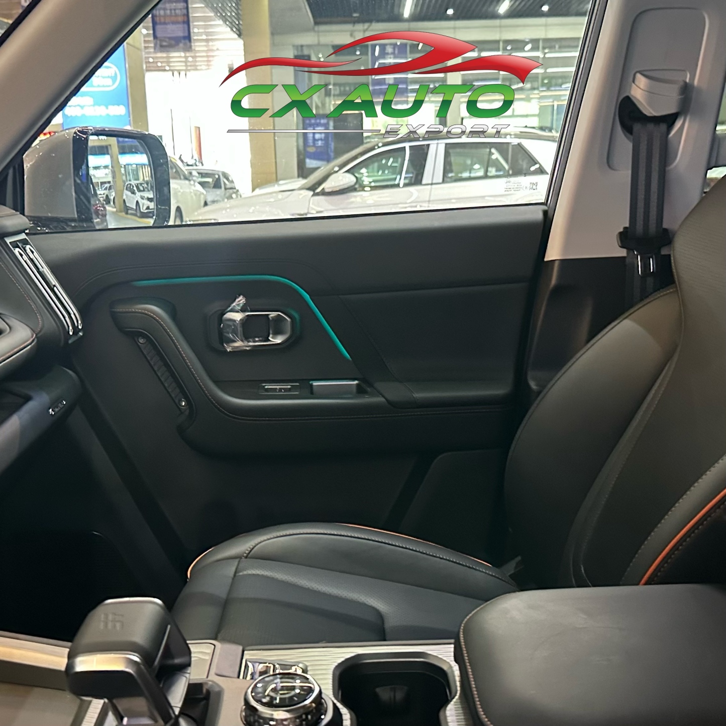 银灰色捷途自由者