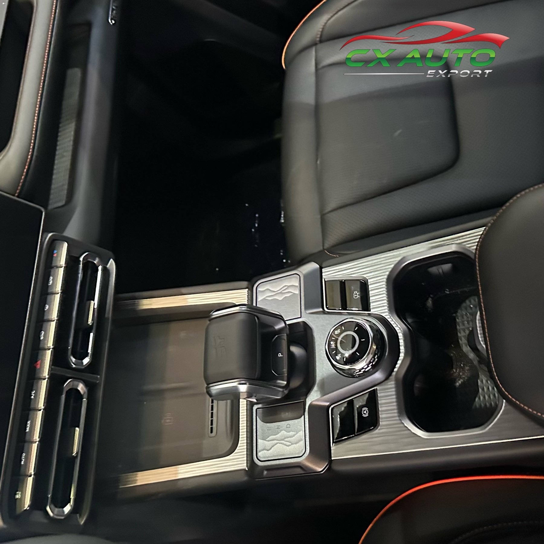 银灰色捷途自由者