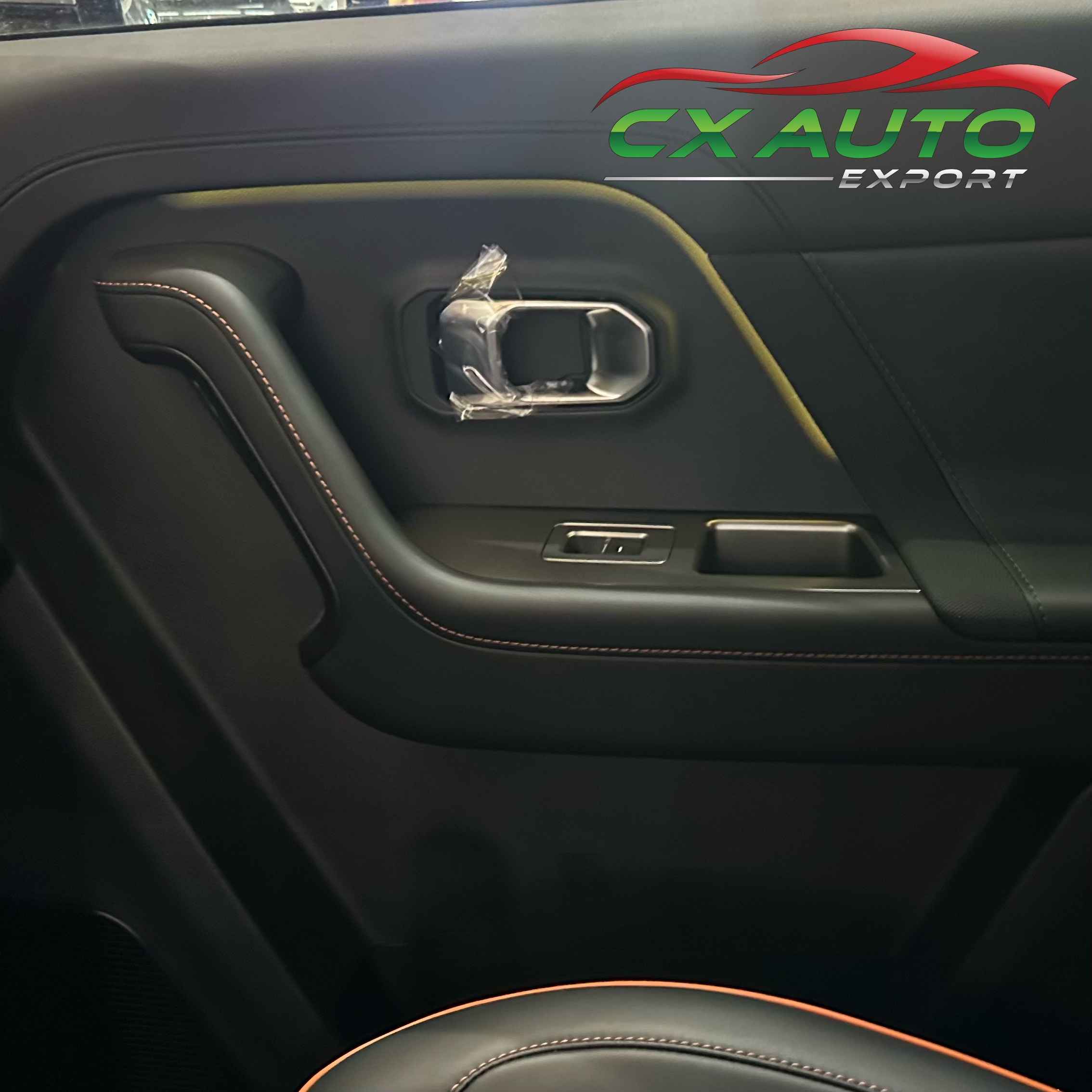 银灰色捷途自由者