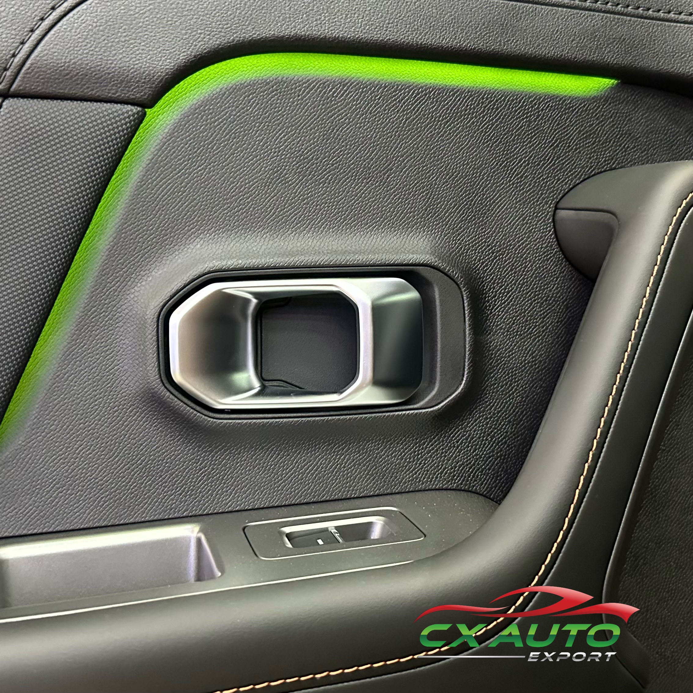 银灰色捷途自由者