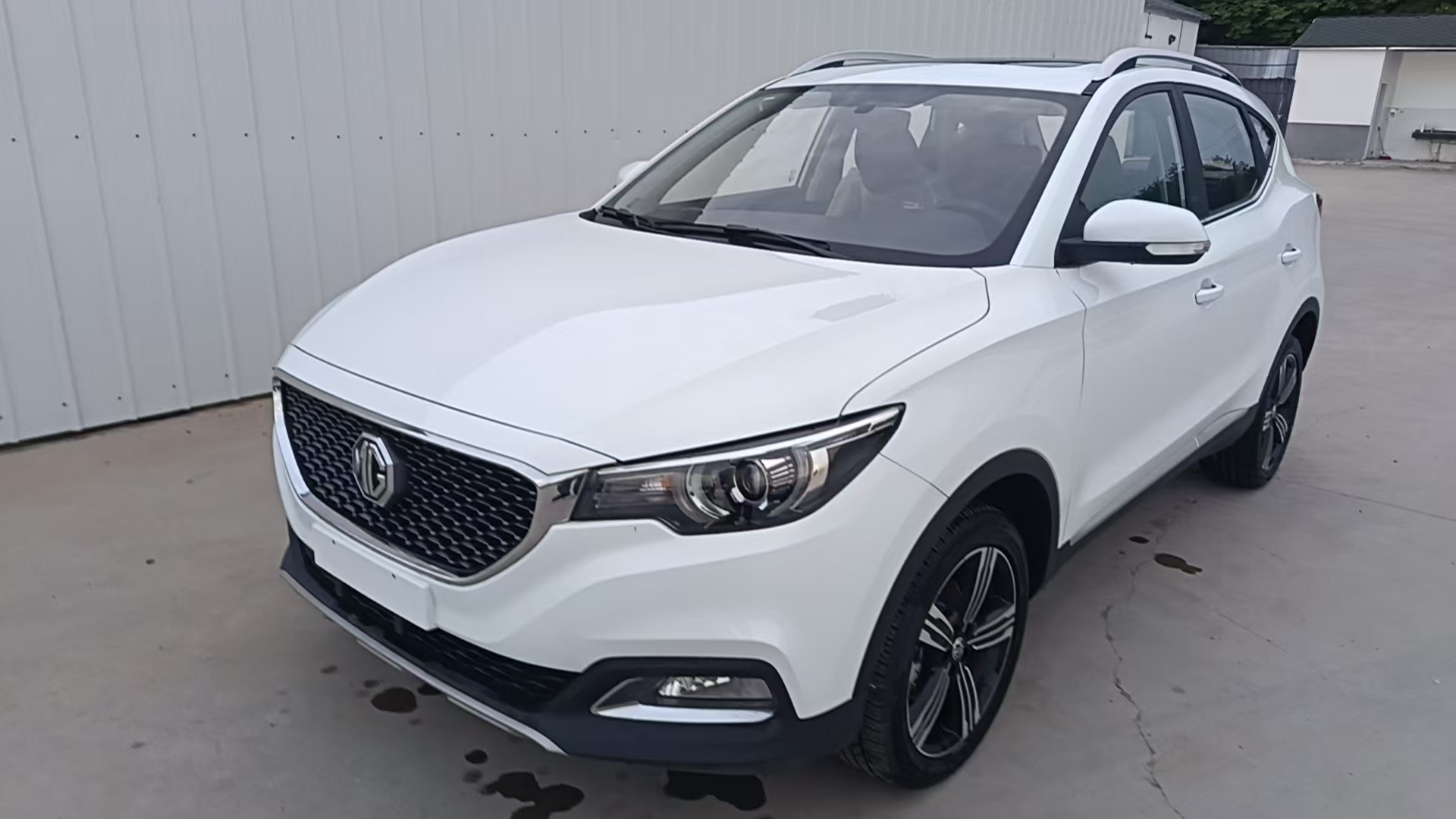 MG ZS 1.5L AT EU6 STD UAE