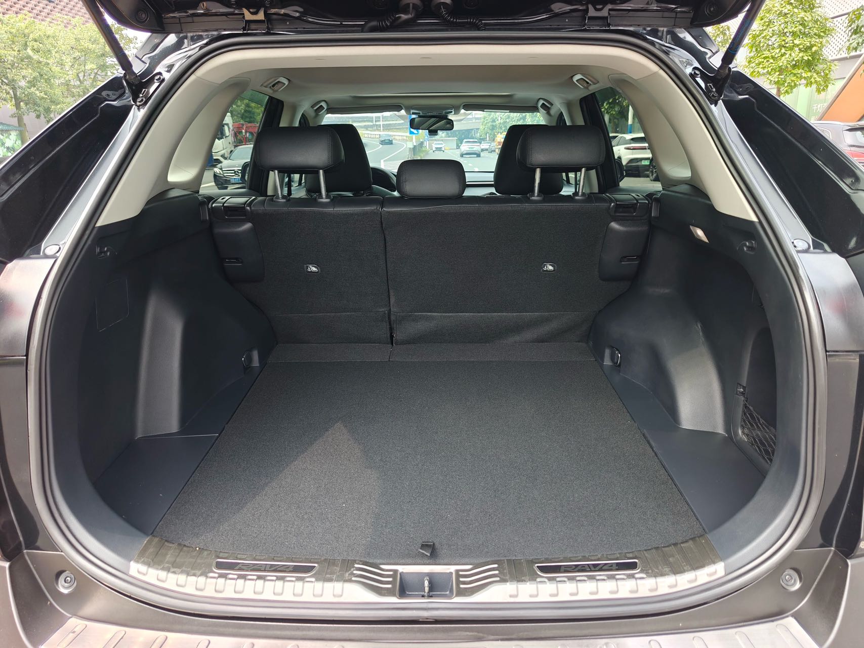 丰田 RAV4荣放 2023款 2.0L CVT两驱风尚版
