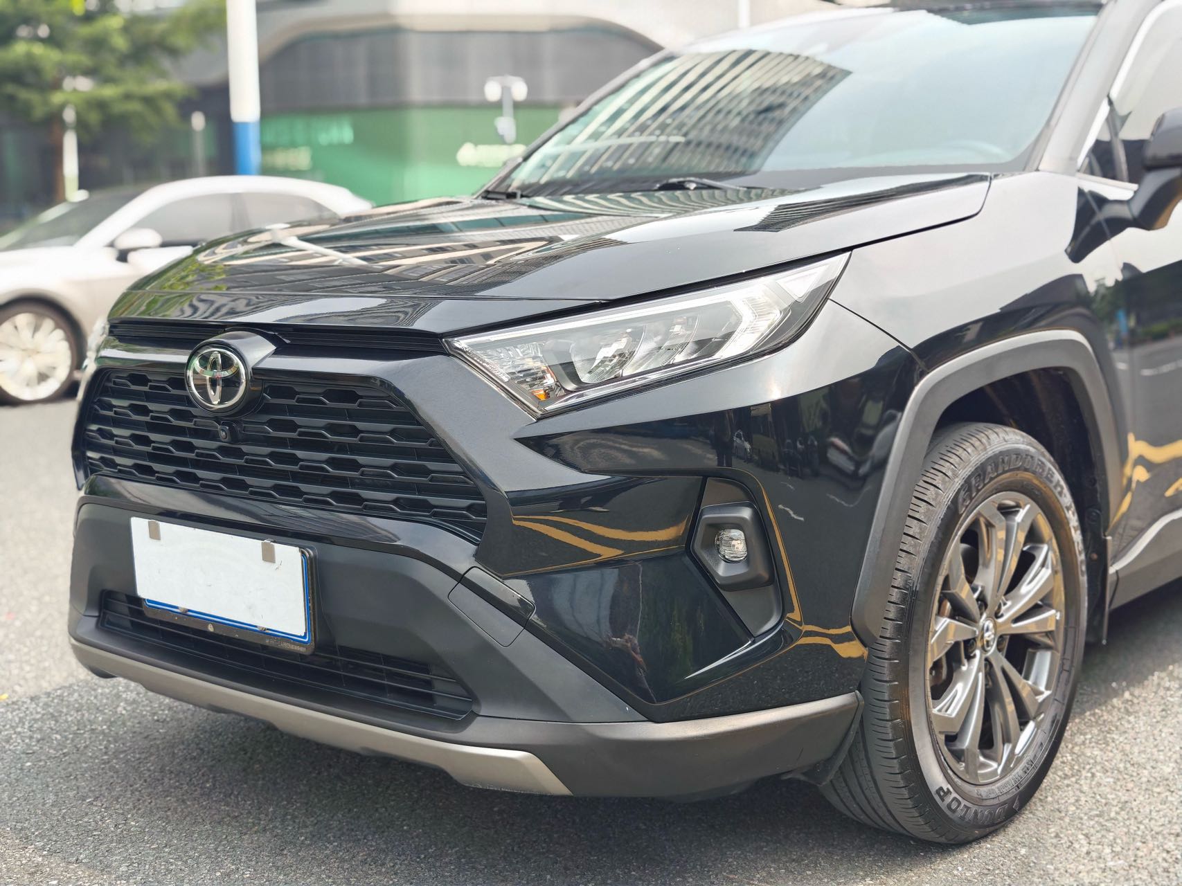 丰田 RAV4荣放 2023款 2.0L CVT两驱风尚版