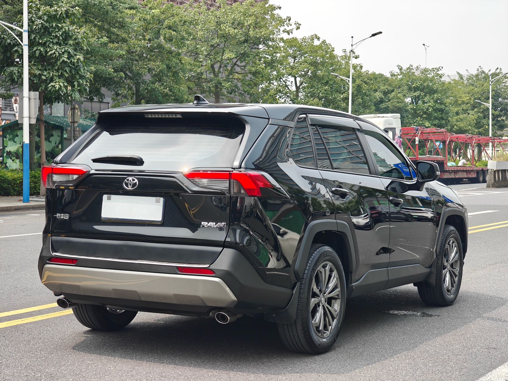 丰田 RAV4荣放 2023款 2.0L CVT两驱风尚版