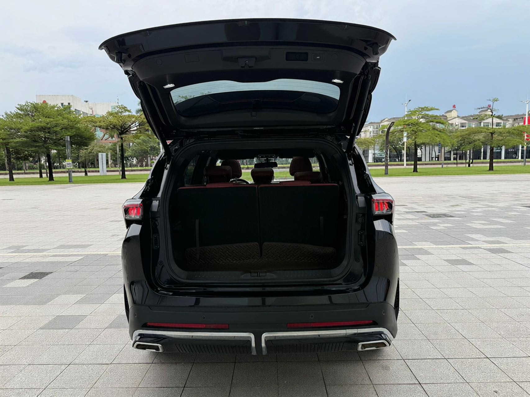 捷途X70 PLUS 2025款 1.5T 豪华版 7座
