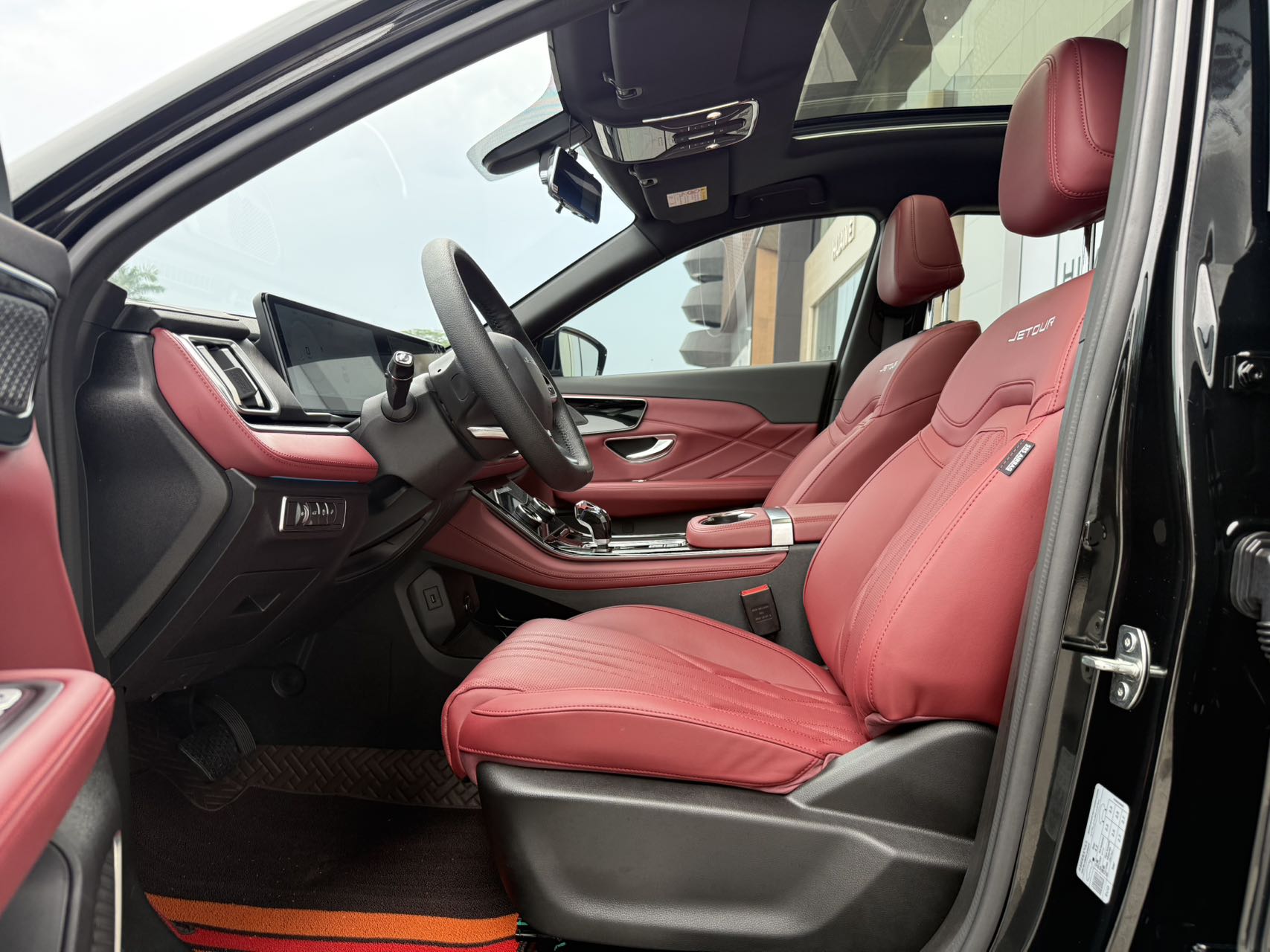 捷途X70 PLUS 2025款 1.5T 豪华版 7座