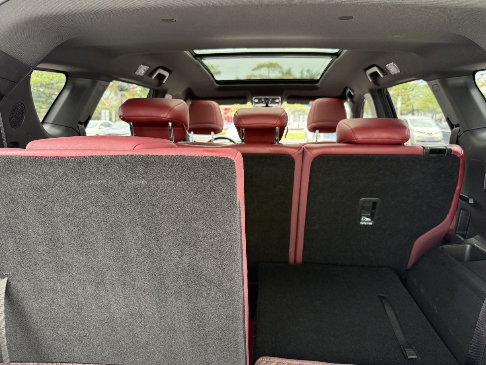 捷途X70 PLUS 2025款 1.5T 豪华版 7座