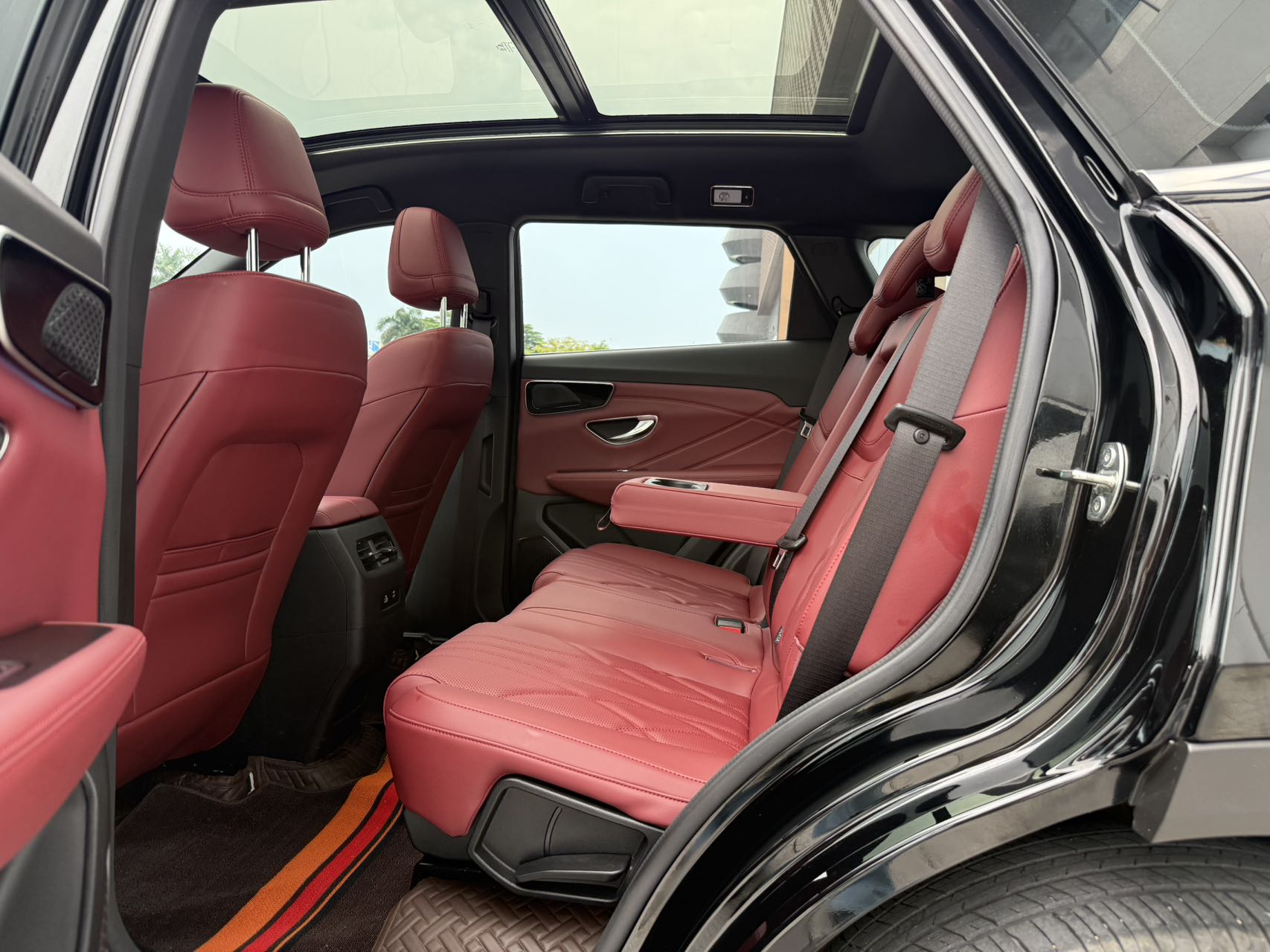 捷途X70 PLUS 2025款 1.5T 豪华版 7座