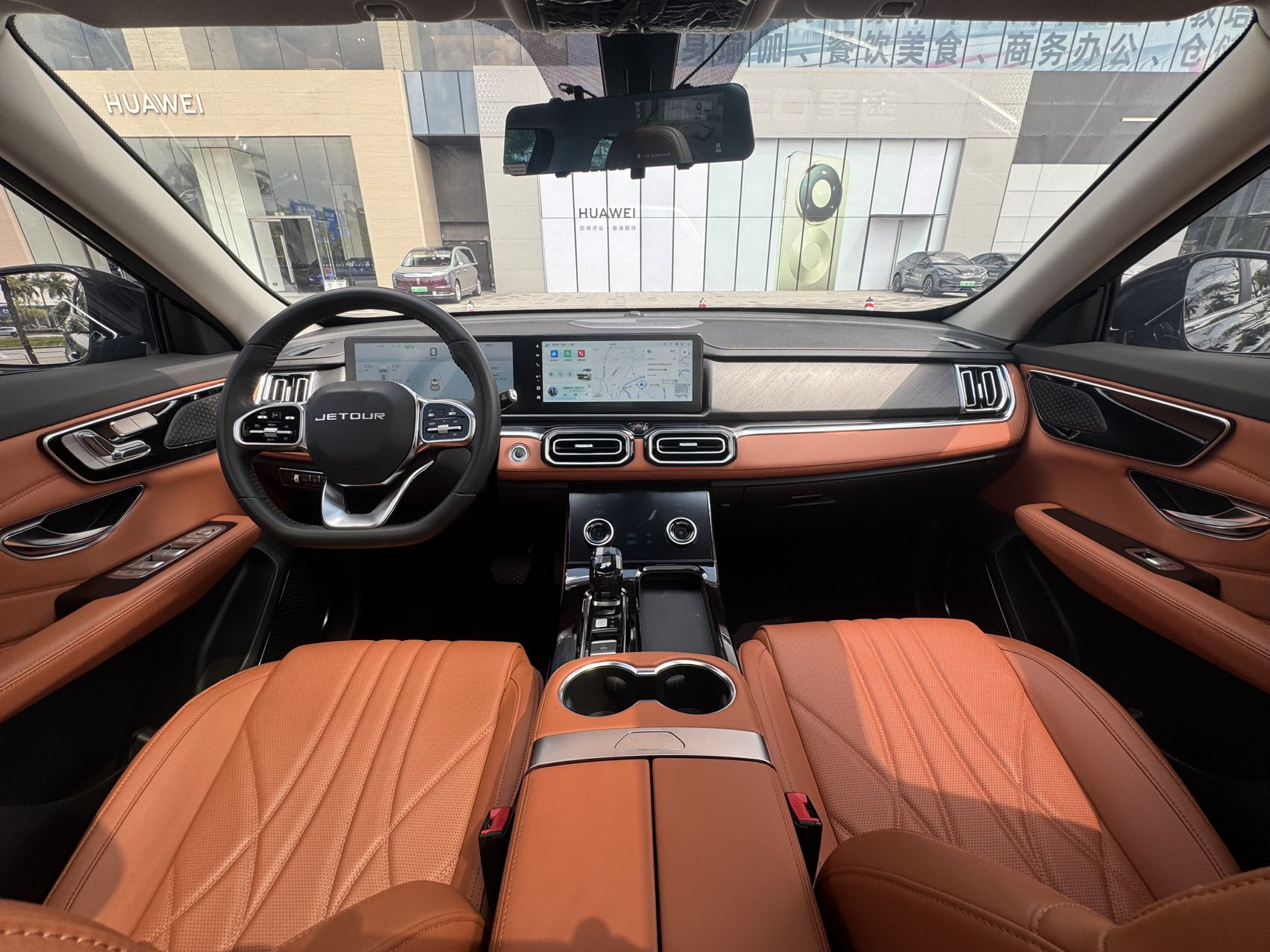 捷途X70 PLUS 2025款 1.5T 豪华版 7座