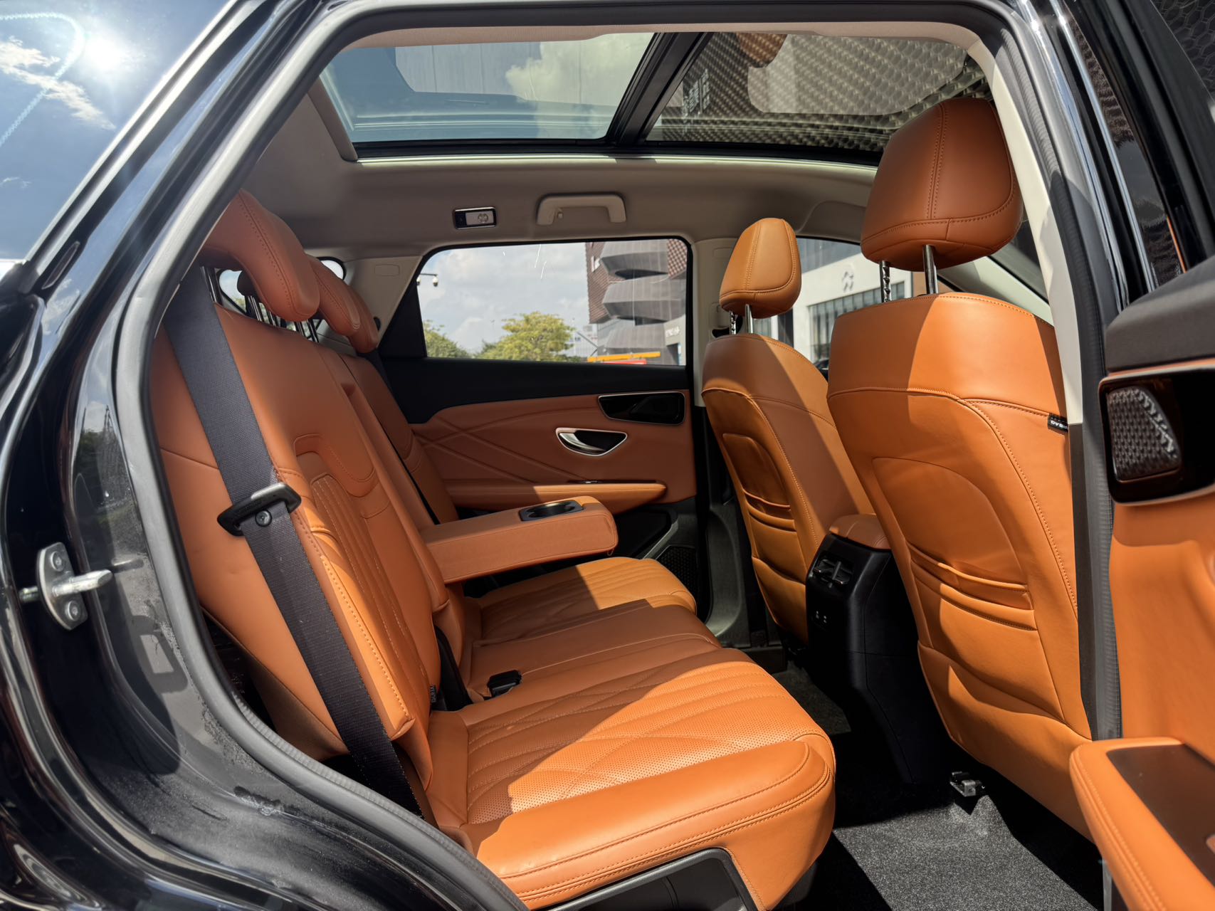 捷途X70 PLUS 2025款 1.5T 豪华版 7座