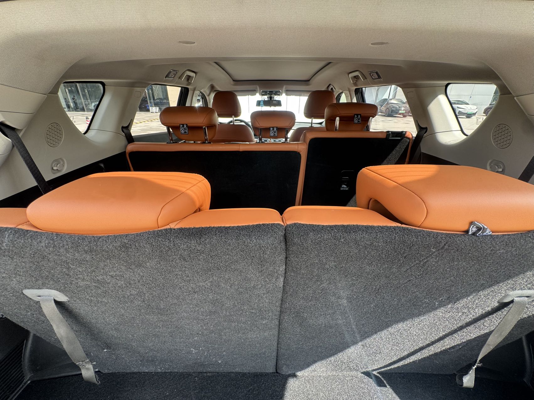 捷途X70 PLUS 2025款 1.5T 豪华版 7座