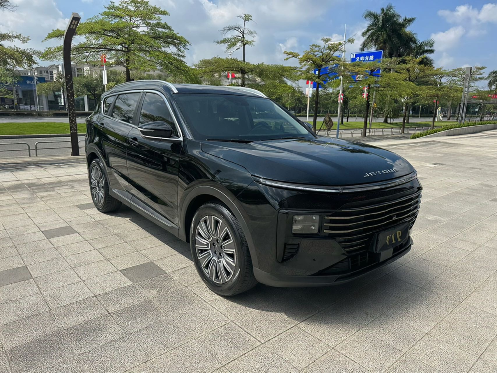 捷途X70 PLUS 2025款 1.5T 豪华版 7座