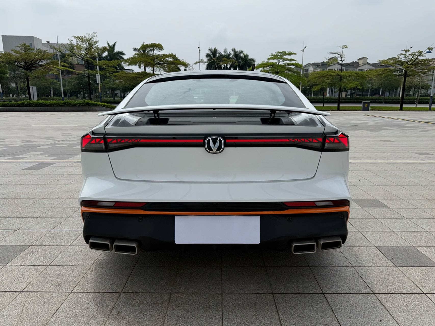 长安UNI-V 2024款 1.5T 尊贵运动型