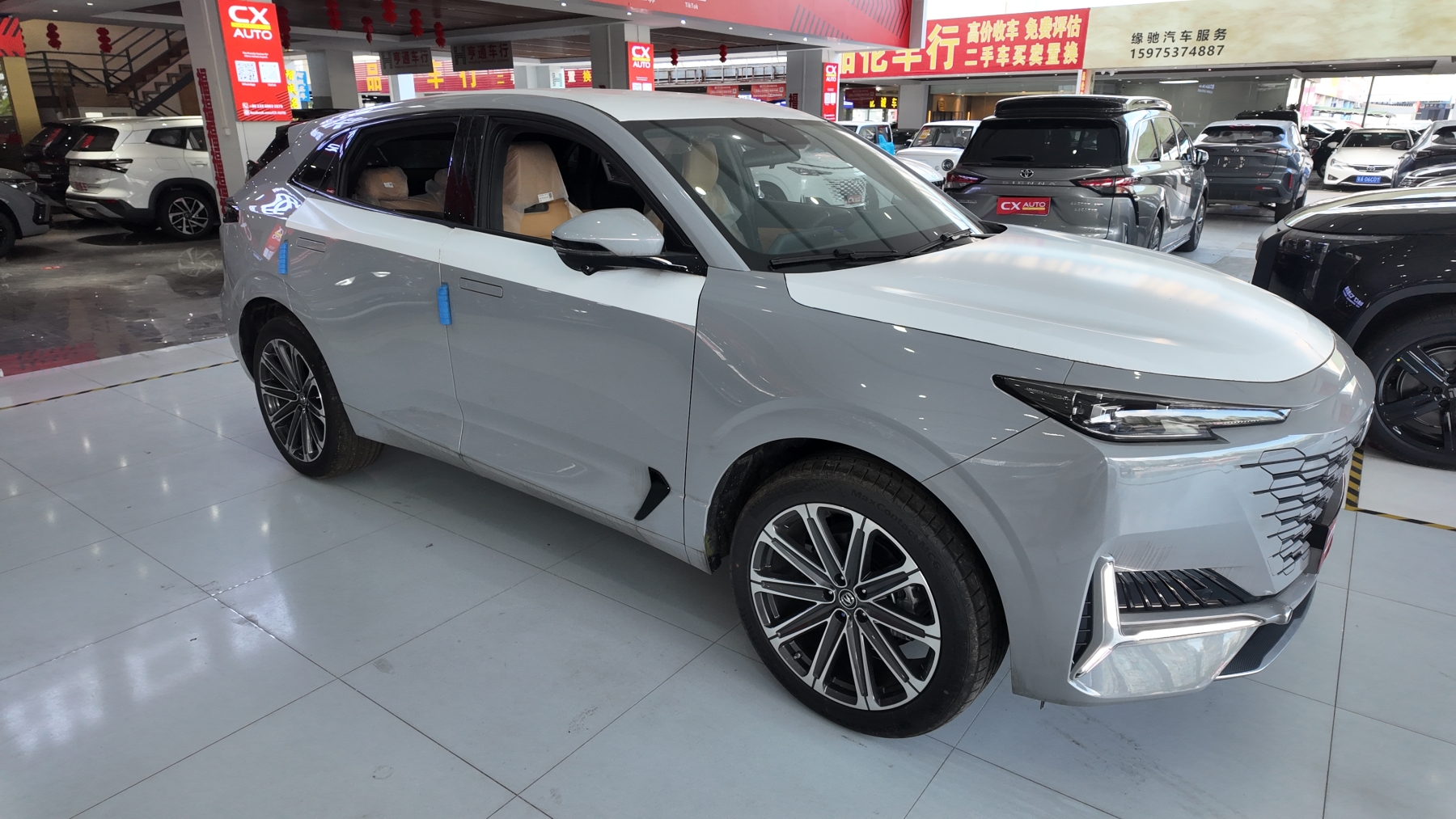 Changan UNI-K 2.0T All-Wheel Drive Yuexiang Edition (International Version)