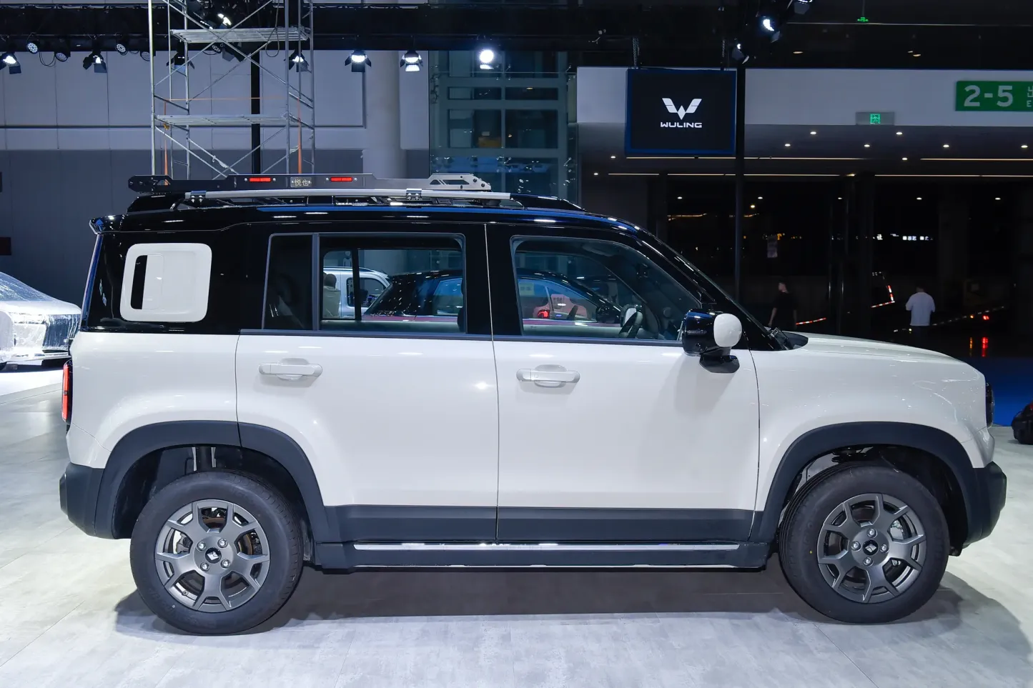2026 Baojun Yep Plus – 301km Flagship Edition (Upgraded Version)  Chinese brand Wuling