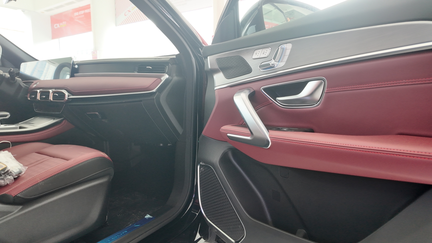 x70 plus 25款冠军版MAX 7座 1319 黑色