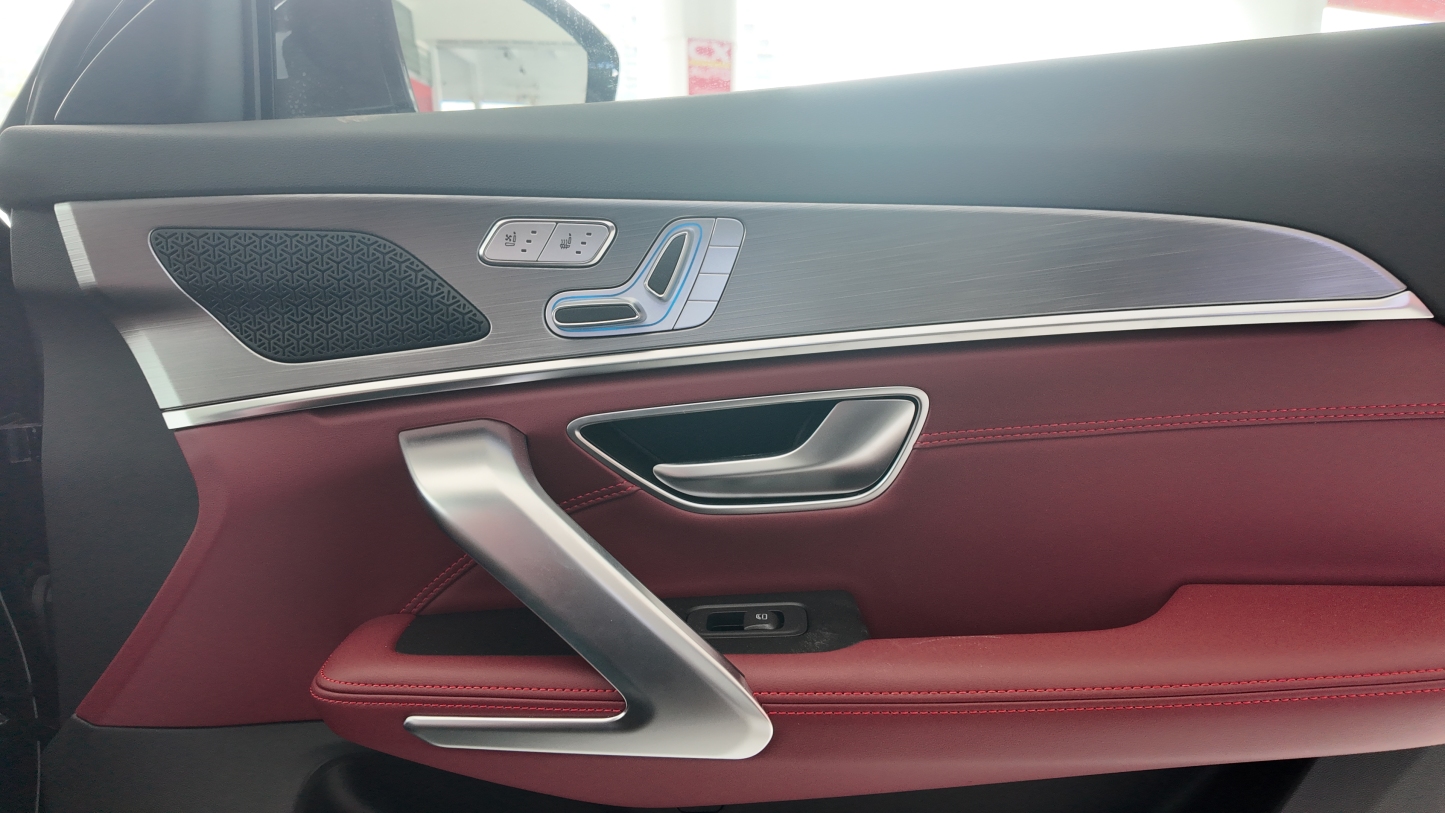 x70 plus 25款冠军版MAX 7座 1319 黑色