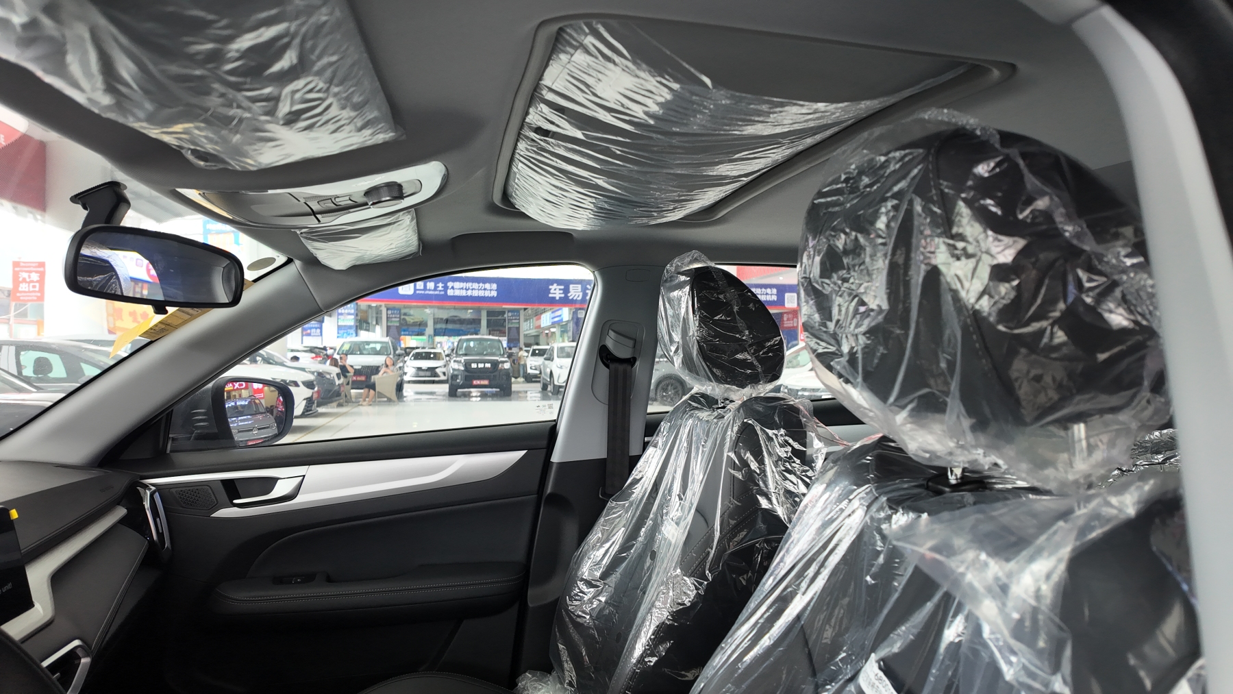 凯翼玄界Pro 1.5L CVT豪华版 799 灰色