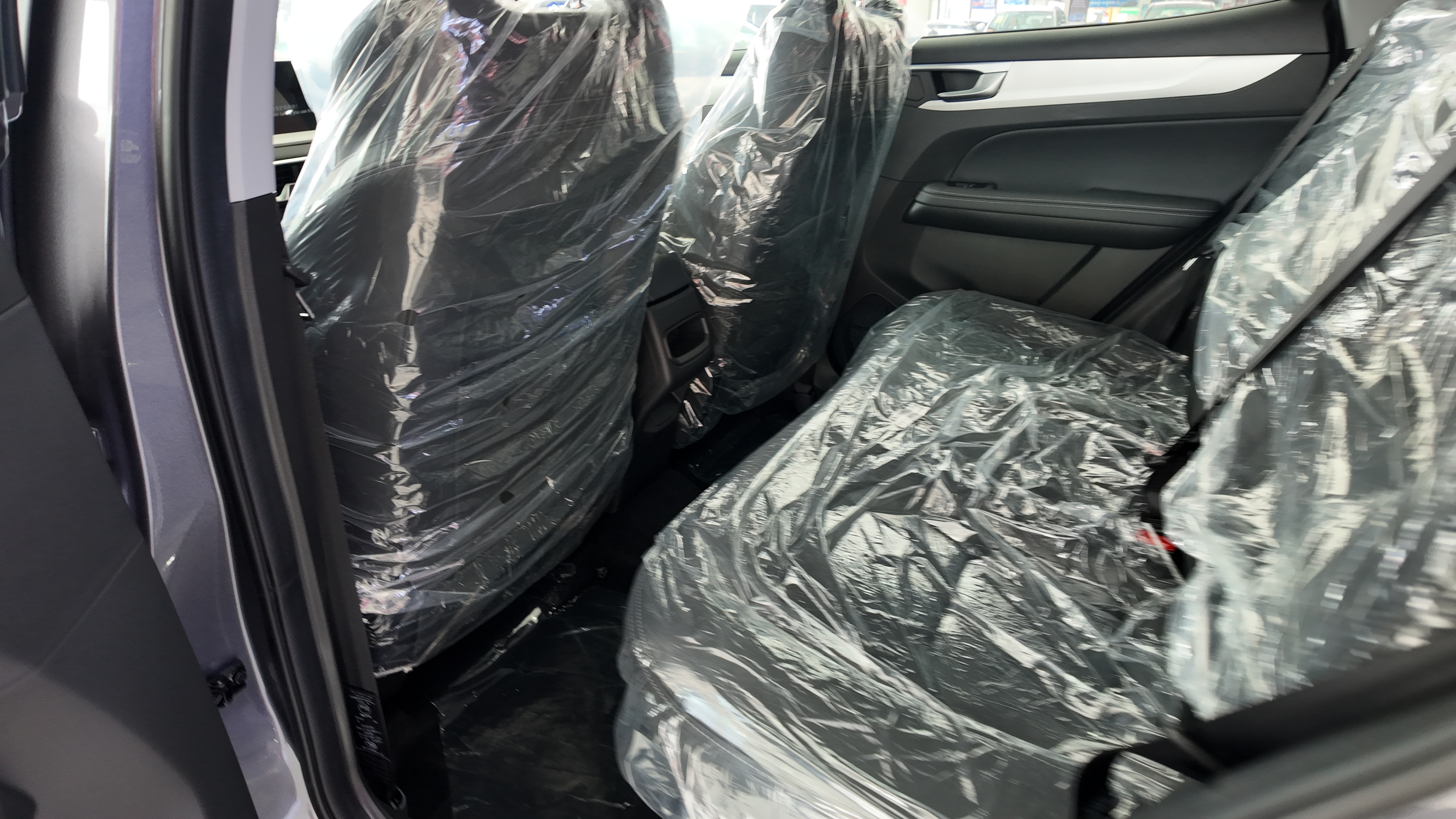 凯翼玄界Pro 1.5L CVT豪华版 799 灰色