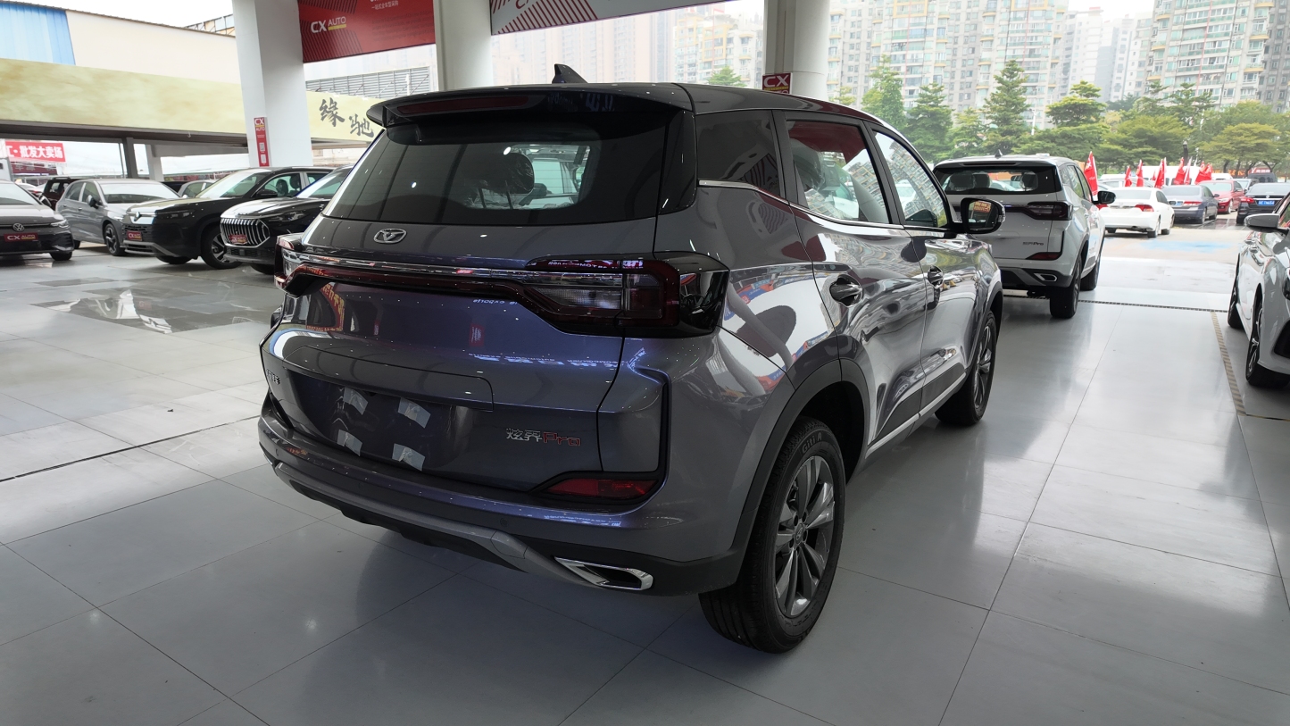 凯翼玄界Pro 1.5L CVT豪华版 799 灰色