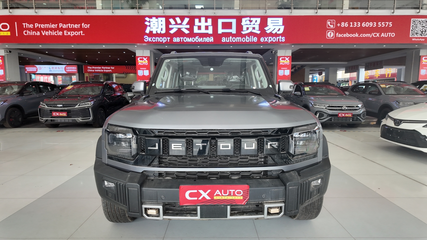 Jetour Traveler Exploration+ 1.5T - Fuel-Efficient SUV with Snapdragon 8155 & Large Touchscreen