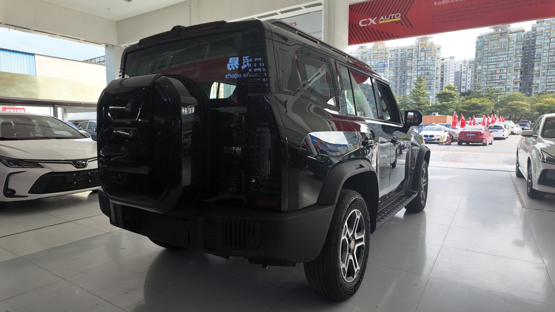 Jetour Traveler 1.5TD - Comfortable Urban SUV with Adaptive Cruise Control