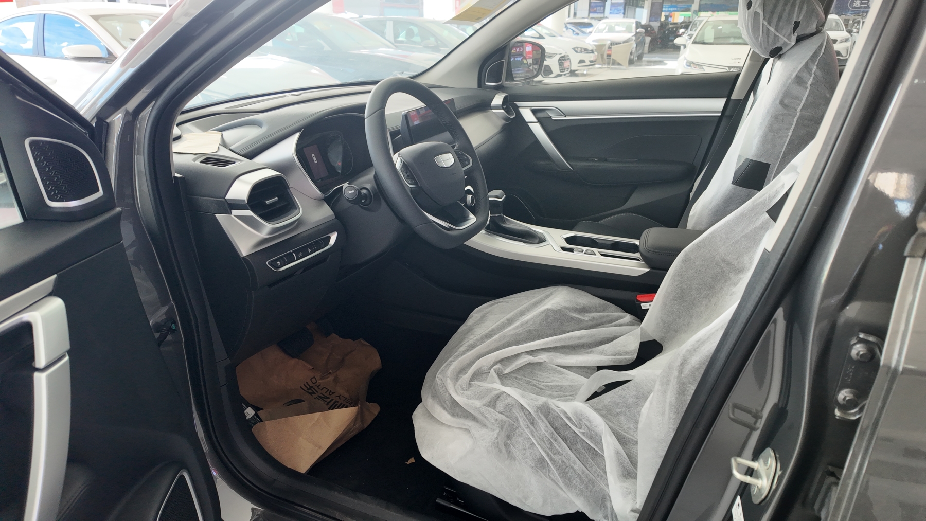 2025 Geely Coolray Super Energy Plus 1.5L CVT - Sunroof & 12.3-Inch Touchscreen Compact SUV